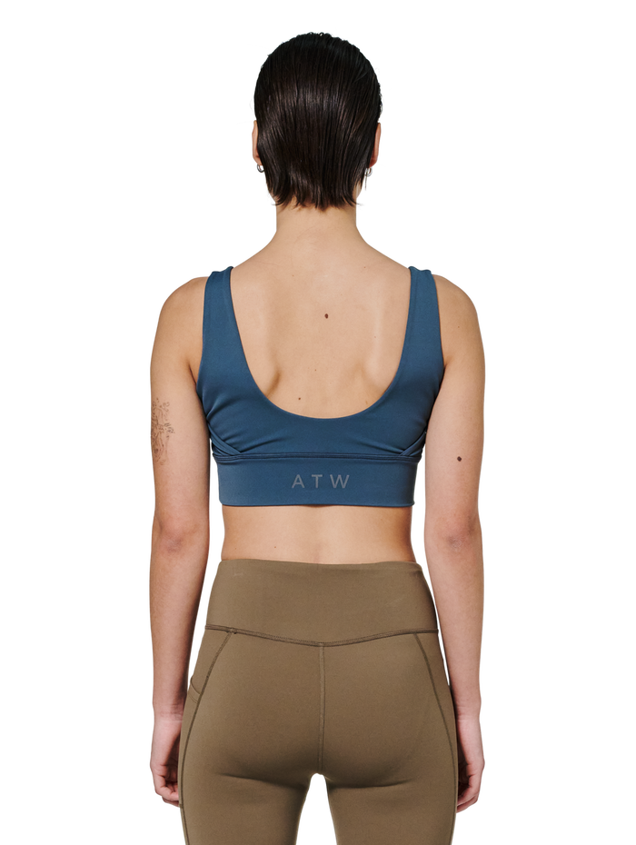 HALO WOMEN TRAINING BRA, DARK SLATE, model