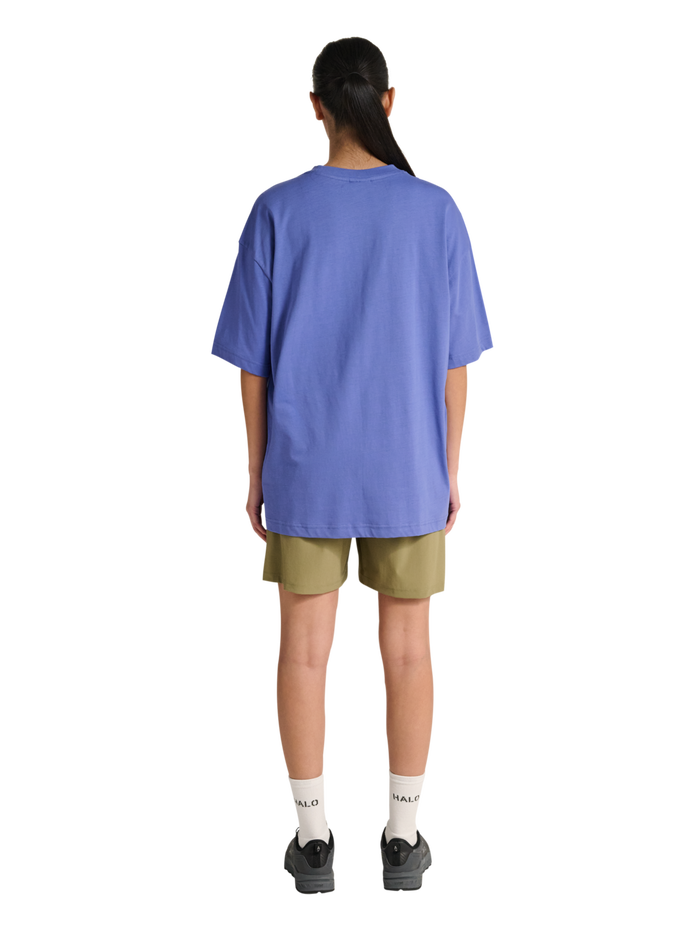HALO UNIFORM BOXY T-SHIRT, BAJA BLUE, model