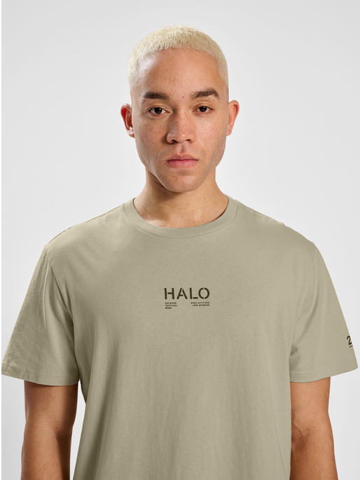 HALO COTTON T-SHIRT, OYSTER GRAY, model