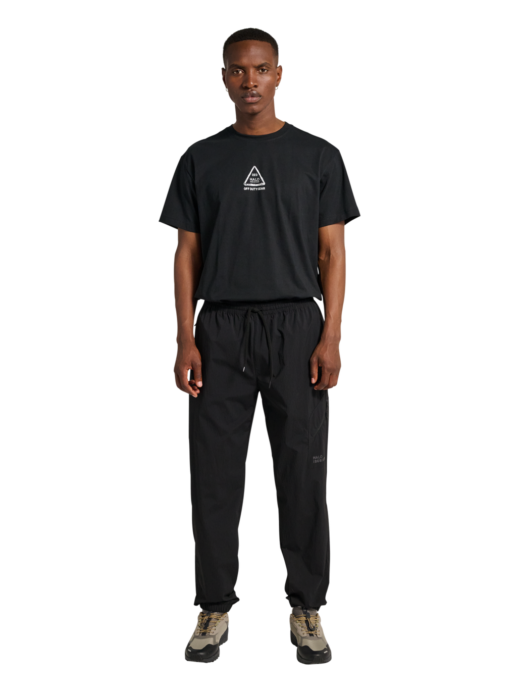 HALO STEEL RELAXED PANTS, BLACK, model