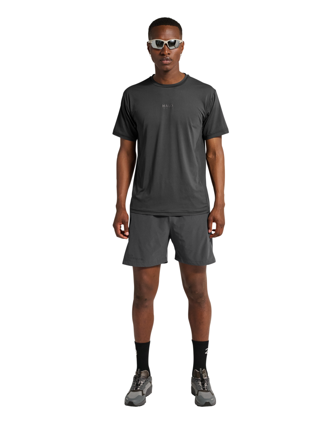 HALO SCOUT SS T-SHIRT, ASPHALT, model