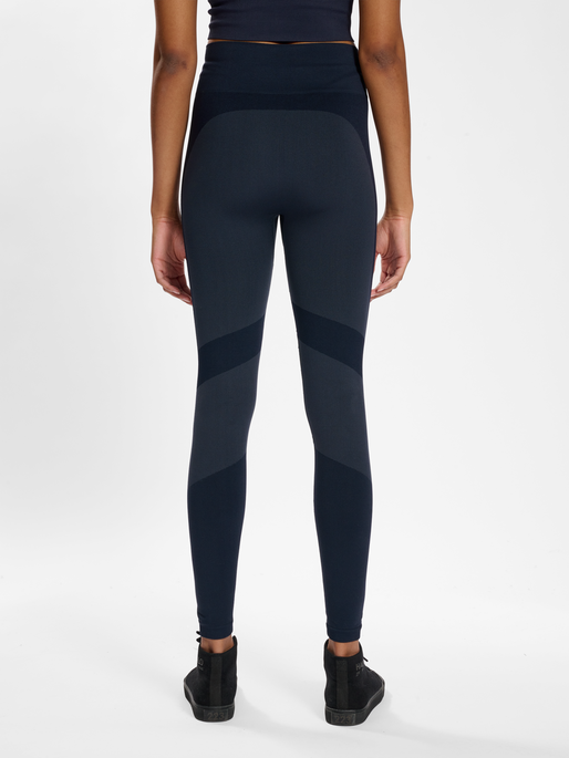 HALO WOMENS SEAMLESS TIGHTS, EBONY, model