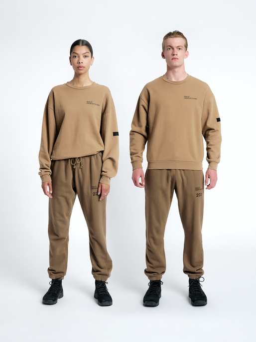 HALO COTTON CREW, VINTAGE BROWN, model