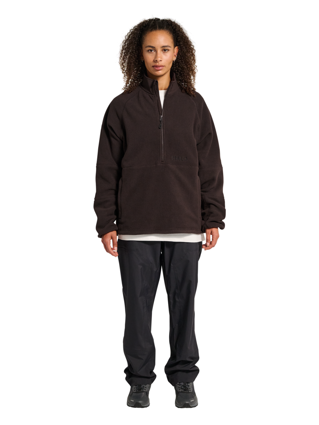 HALO TEDDYFLEECE PULLOVER, CHOCOLATE TORTE, model