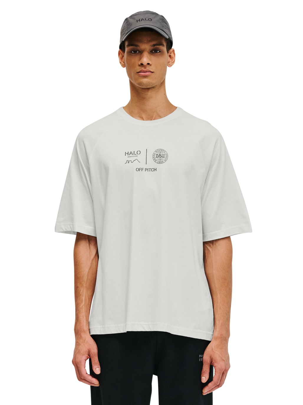 HALO DBU BOXY T-SHIRT, MARSHMALLOW, model
