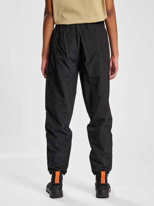 HALO COMBAT PANTS, BLACK, model