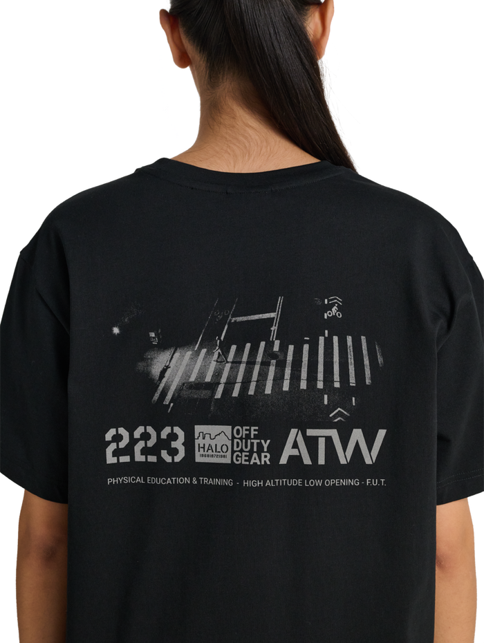 HALO GRAPHIC T-SHIRT, BLACK/GUNMETAL, model