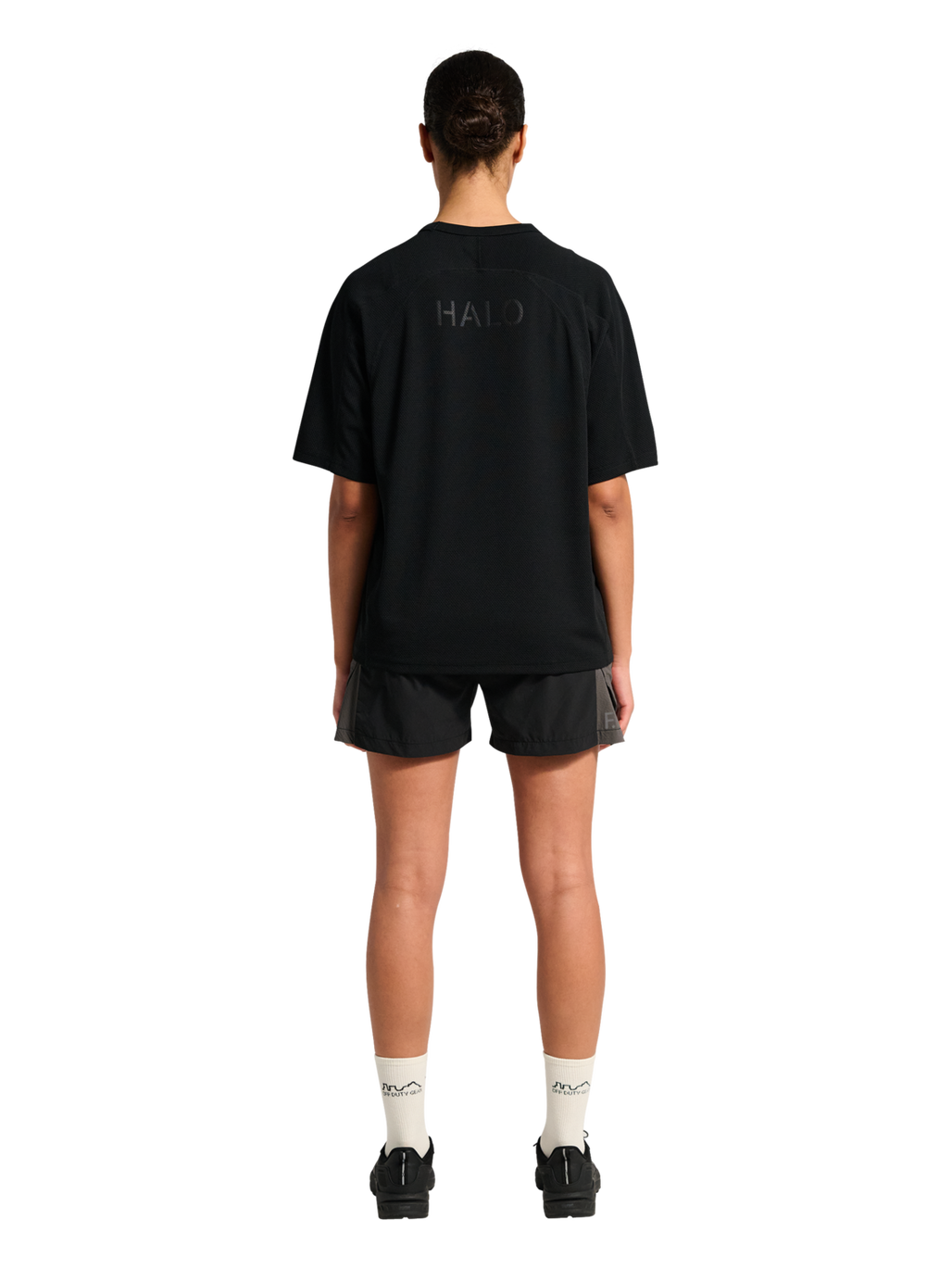 HALO SORONA BOXY T-SHIRT, BLACK, model