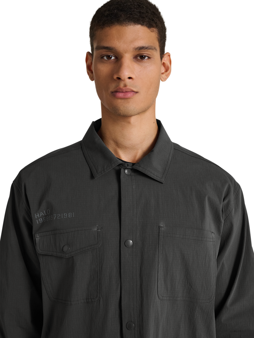 HALO NOVA SHIRT, RAVEN, model