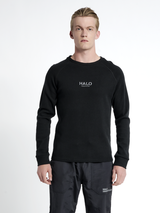 HALO WAFFLE LONGSLEEVE, BLACK, model