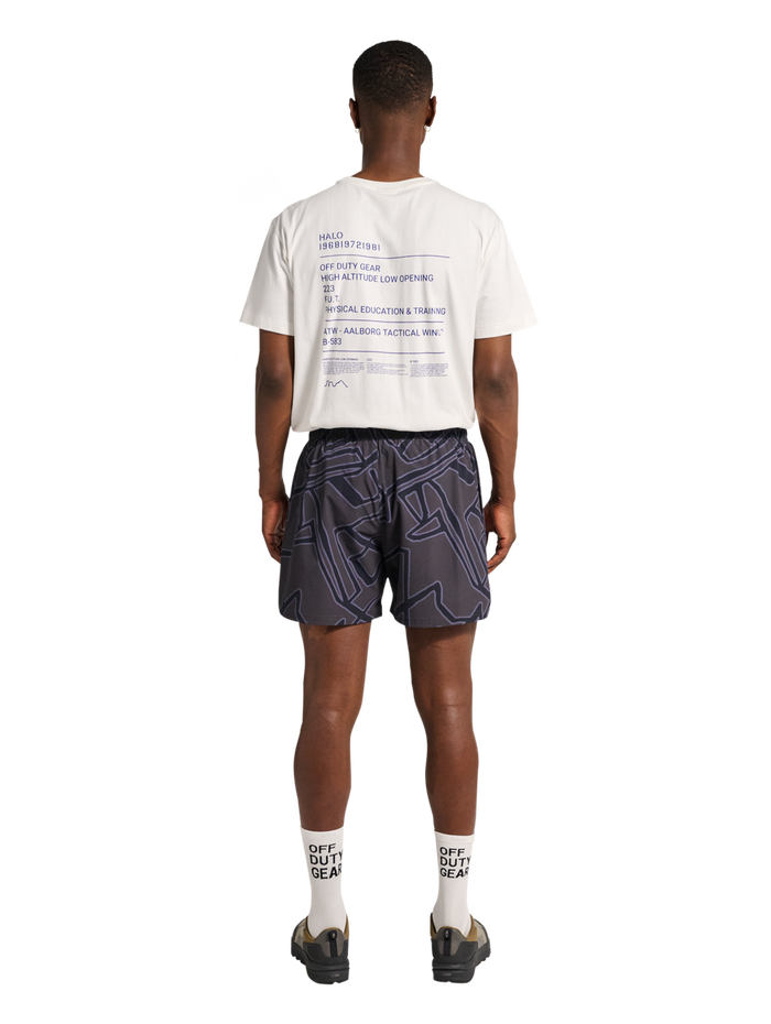 HALO SHORTS, TURBULENCE, model
