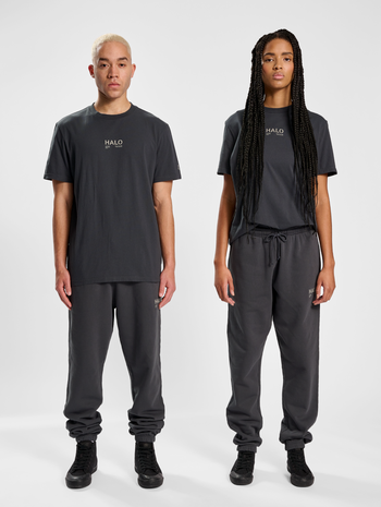 HALO COTTON T-SHIRT, EBONY, model