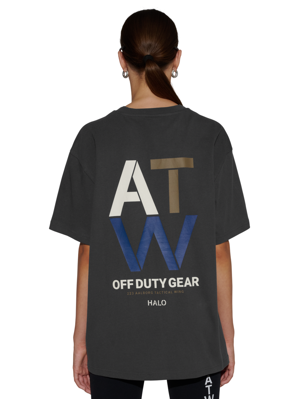 HALO DUTY T-SHIRT, RAVEN, model