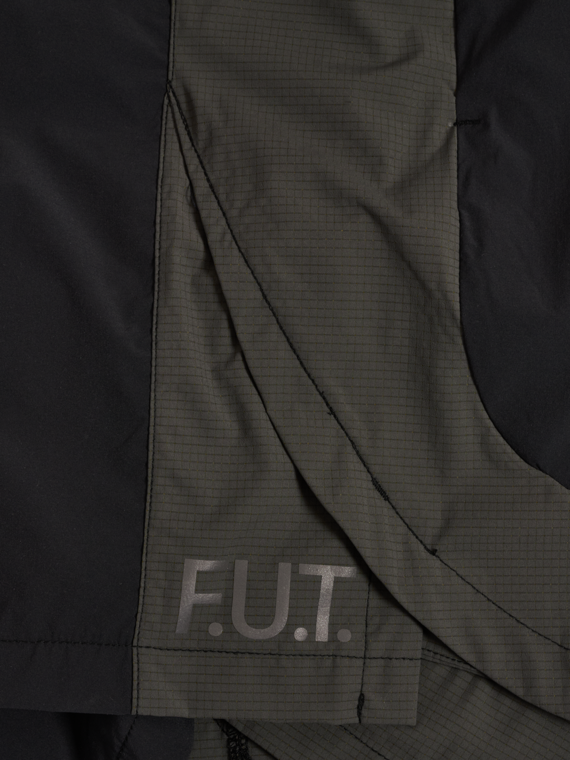 HALO DIVISION SHORTS, BLACK, packshot