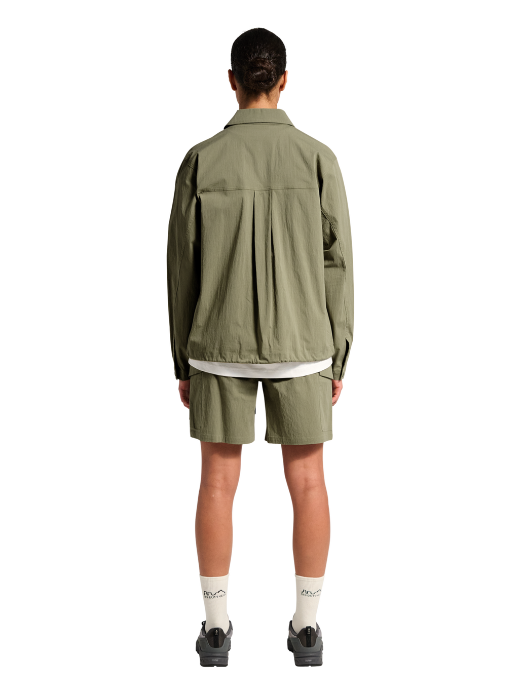 HALO NOVA SHIRT, MERMAID, model