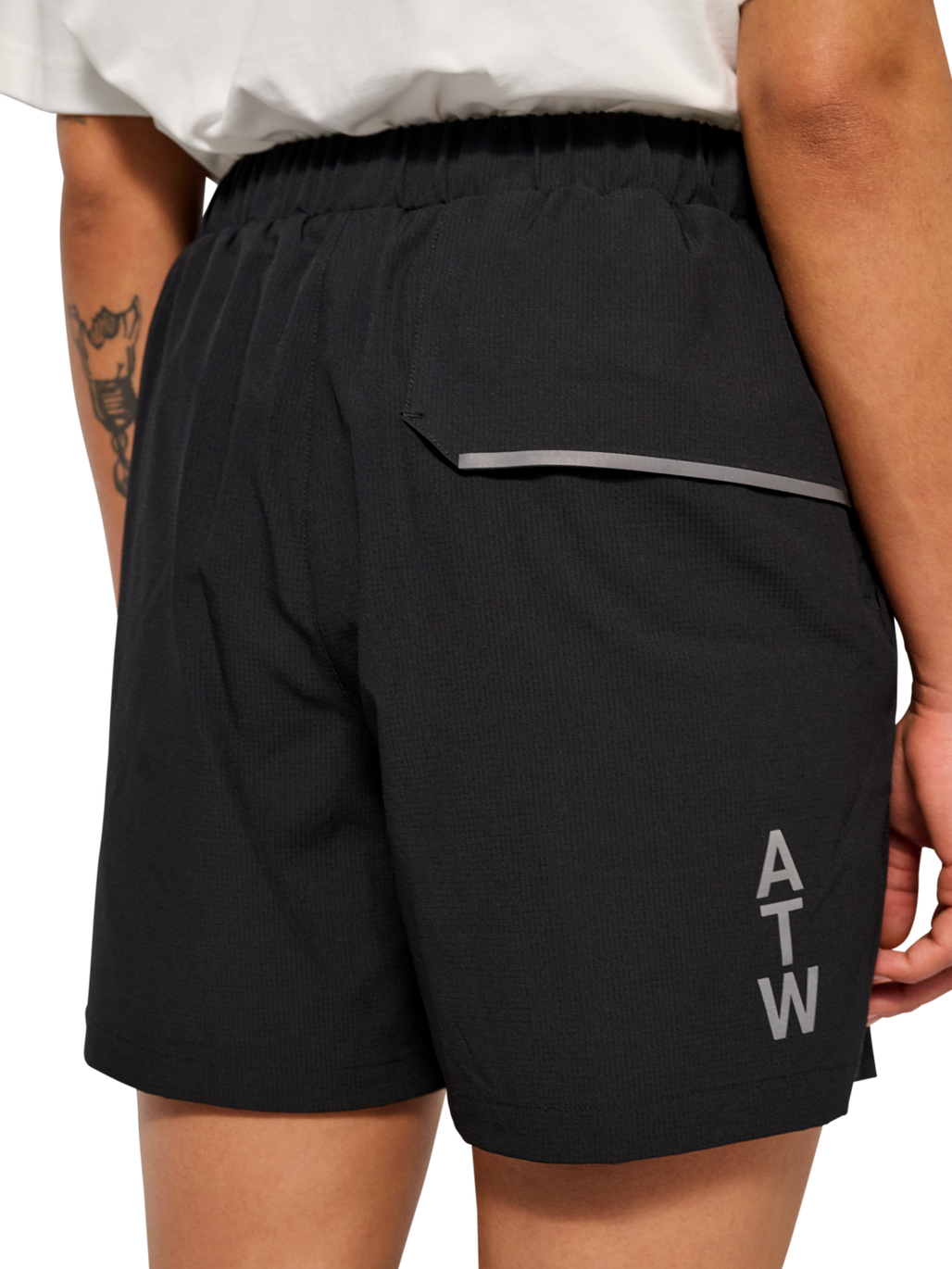 HALO 2IN1 TECH SHORT, BLACK, model
