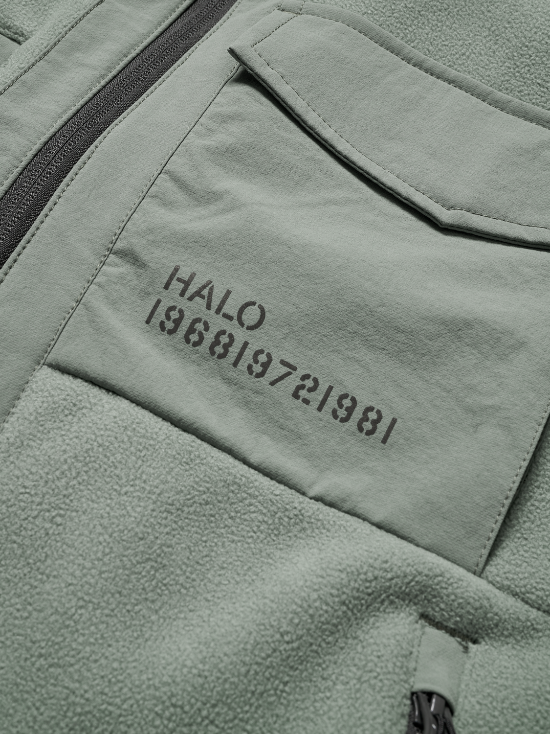 HALO PANELED FLEECE JACKET, AGAVE GREEN, packshot
