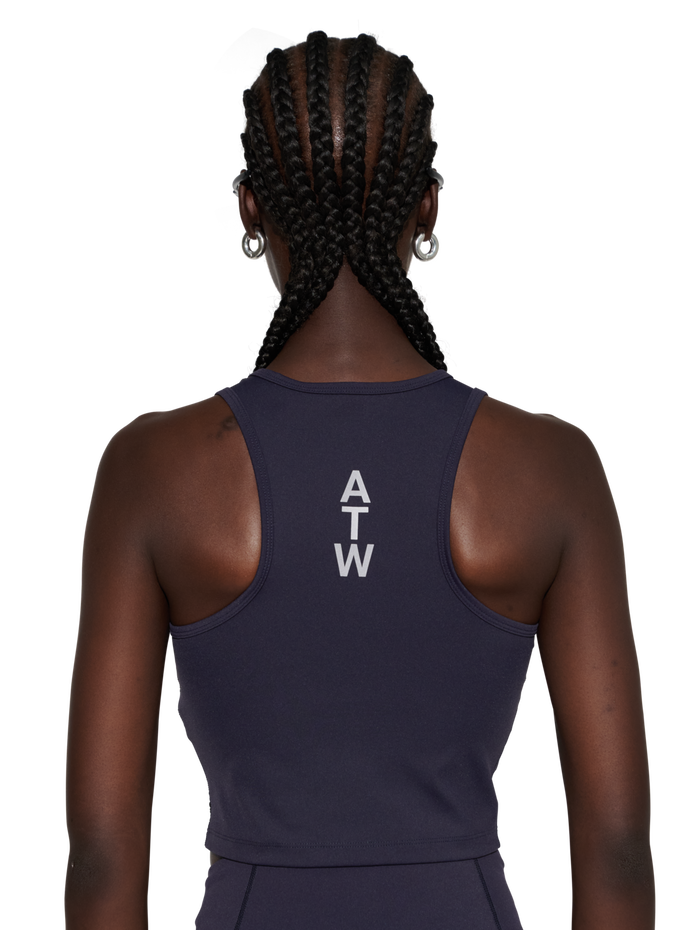 HALO WOMEN TRAINING TOP, DEEP WELL/DEEP WELL, model