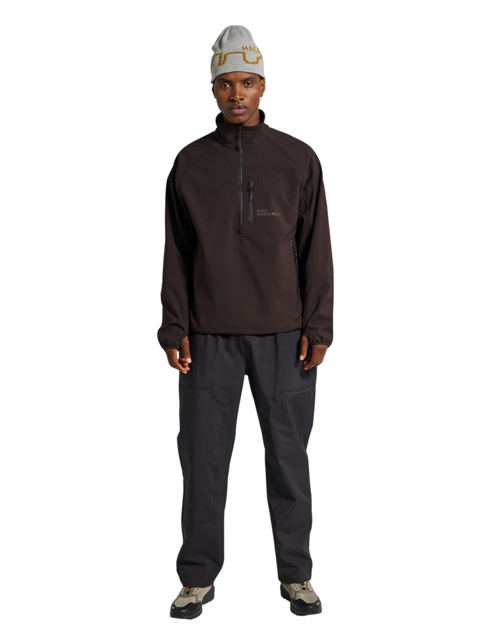 HALO ELITE SOFTSHELL HALF ZIP, CHOCOLATE TORTE, model