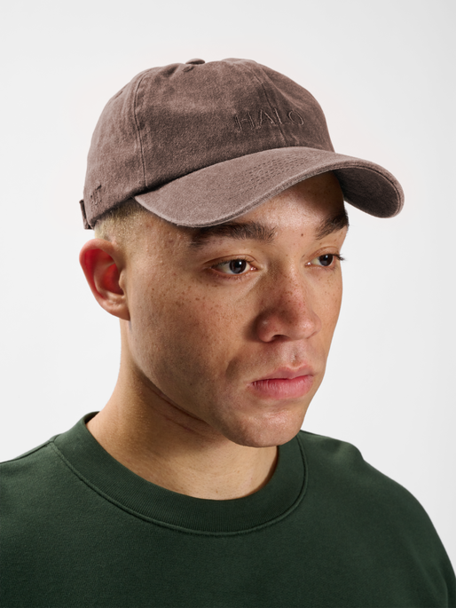 HALO WASHED CANVAS CAP, FOREST NIGHT, model