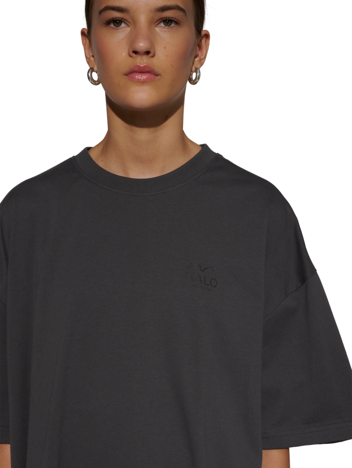 HALO GRAPHIC BOXY T-SHIRT, RAVEN, model