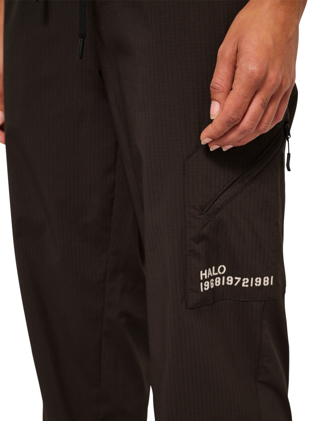 HALO STEEL RELAXED PANTS, CHOCOLATE TORTE, model