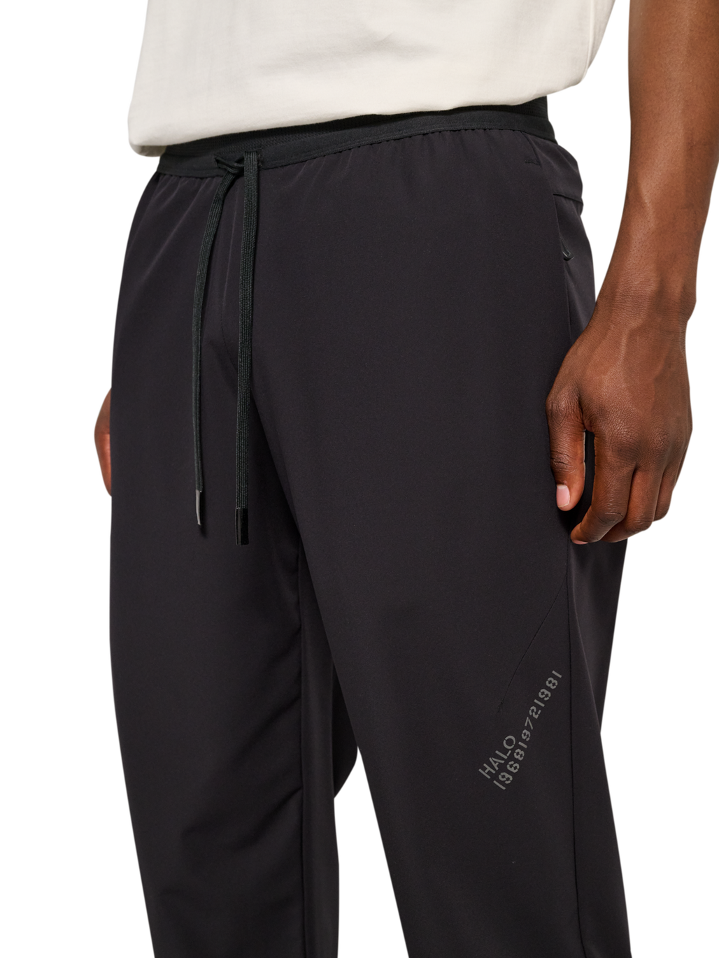 HALO REAPER RELAXED PANTS, BLACK, model
