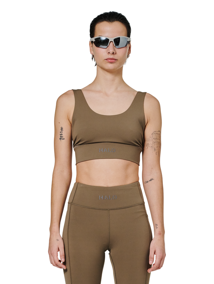 HALO WOMEN TRAINING BRA, CHOCOLATE CHIP, model