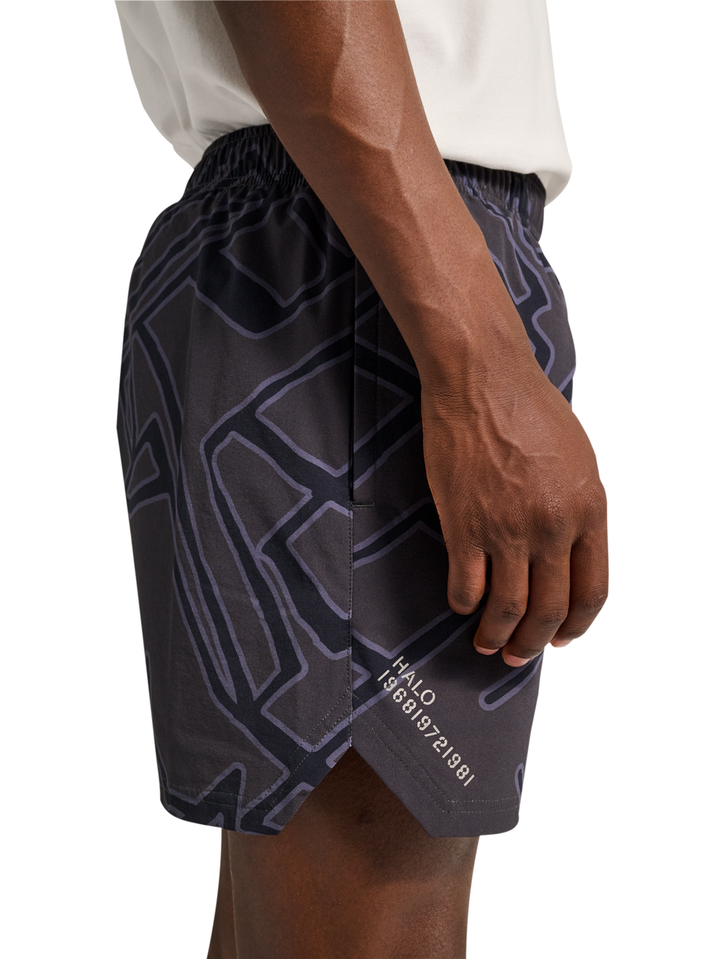 HALO SHORTS, TURBULENCE, model