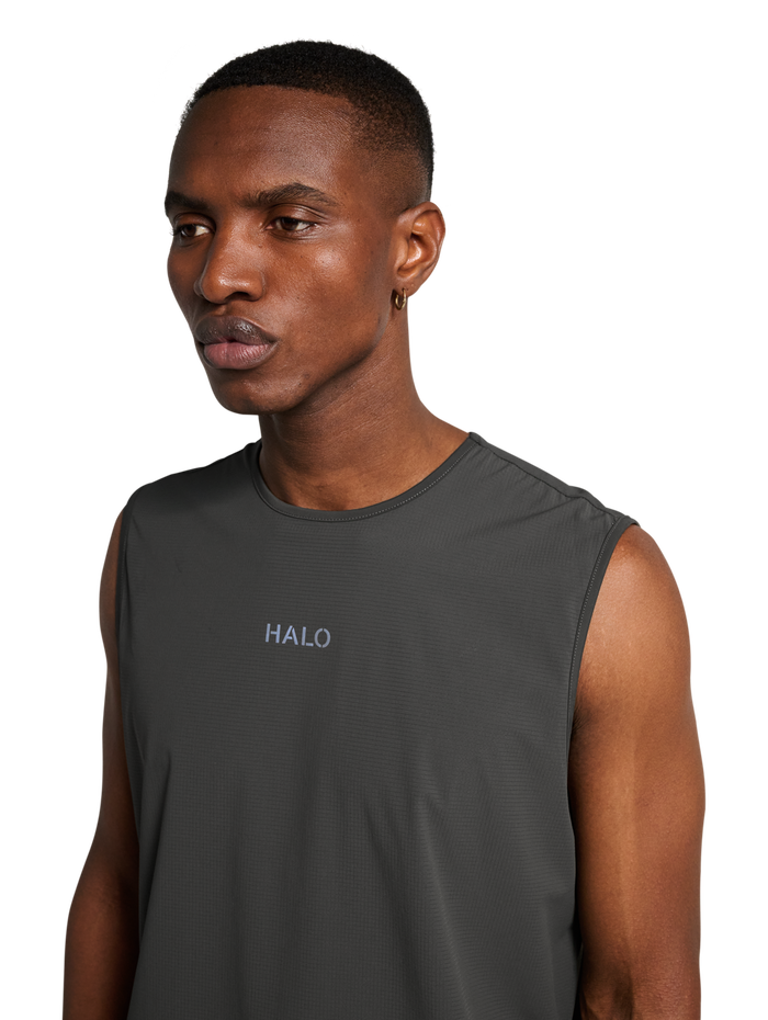 HALO DIVISION TANK TOP, RAVEN, model