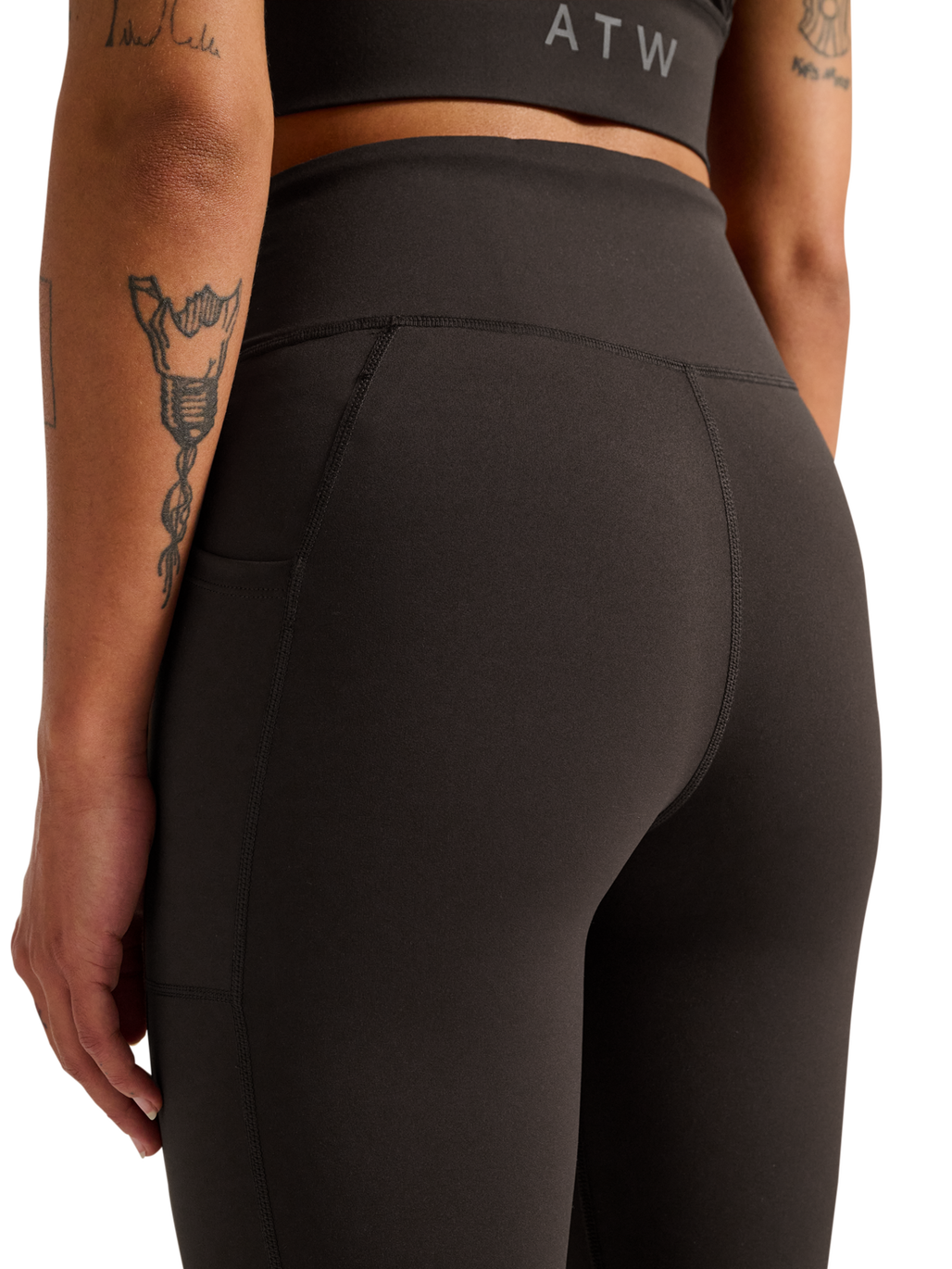 HALO WOMEN TRAINING TIGHTS, CHOCOLATE TORTE, model