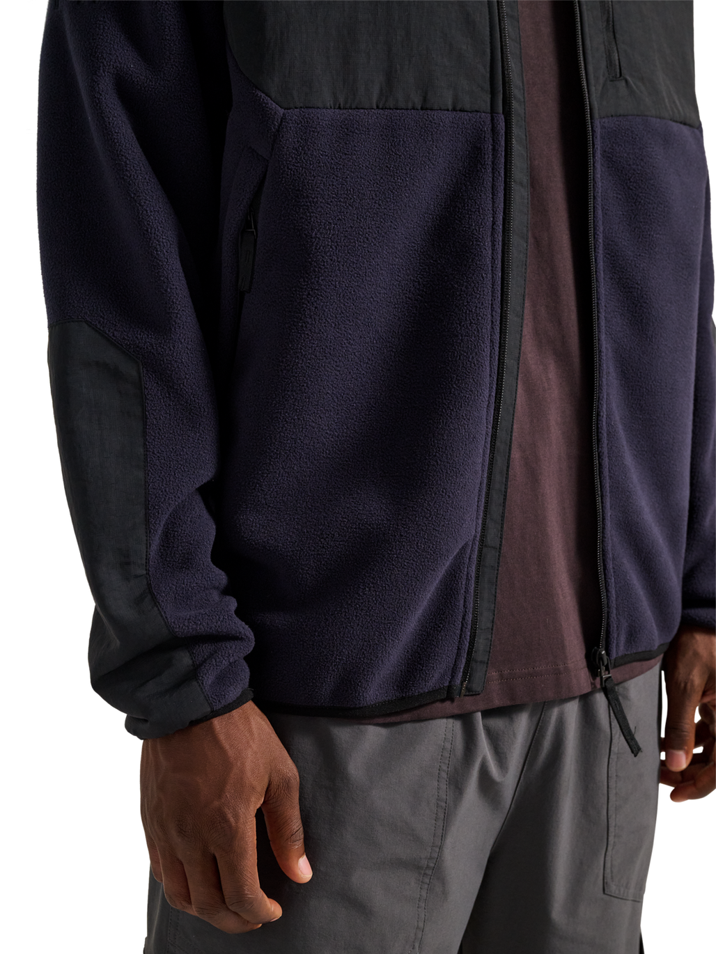 HALO BLOCKED ZIP FLEECE, DEEP WELL, model