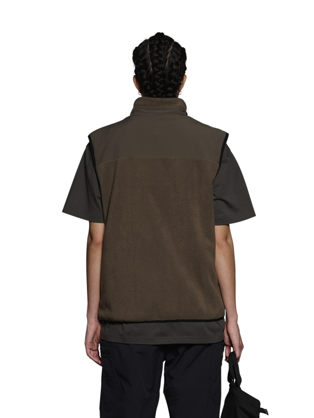 HALO TEDDY FLEECE VEST, MAJOR BROWN, model