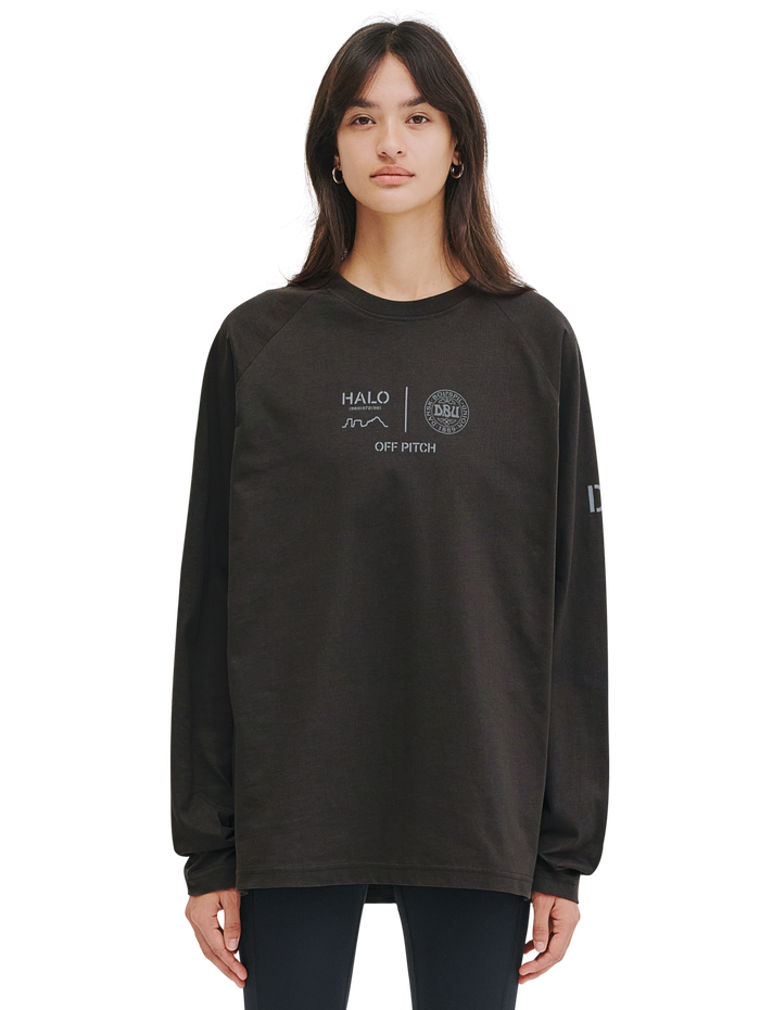 HALO DBU LS GRAPHIC T-SHIRT, RAVEN, model