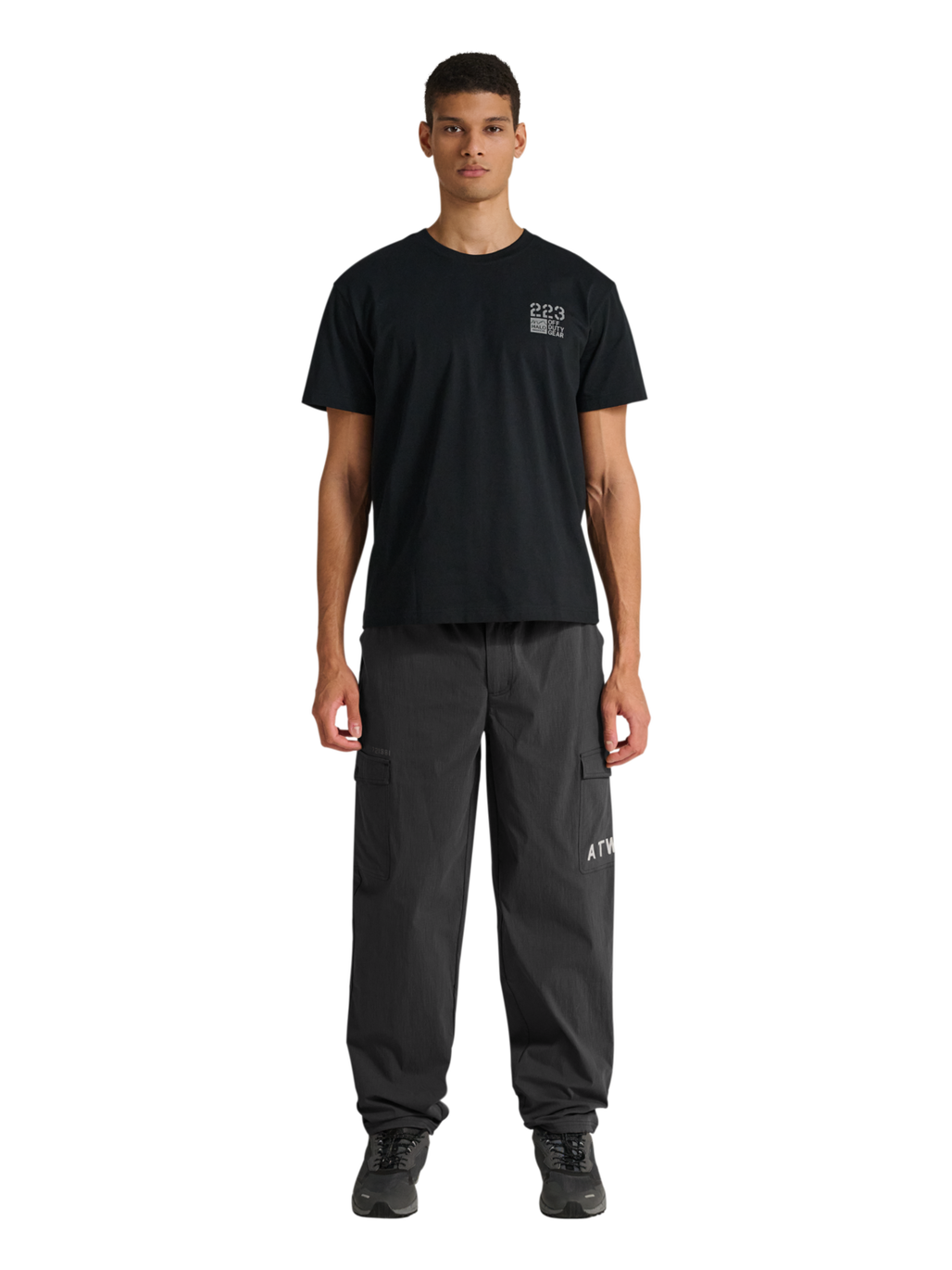 HALO NOVA PANTS, RAVEN, model