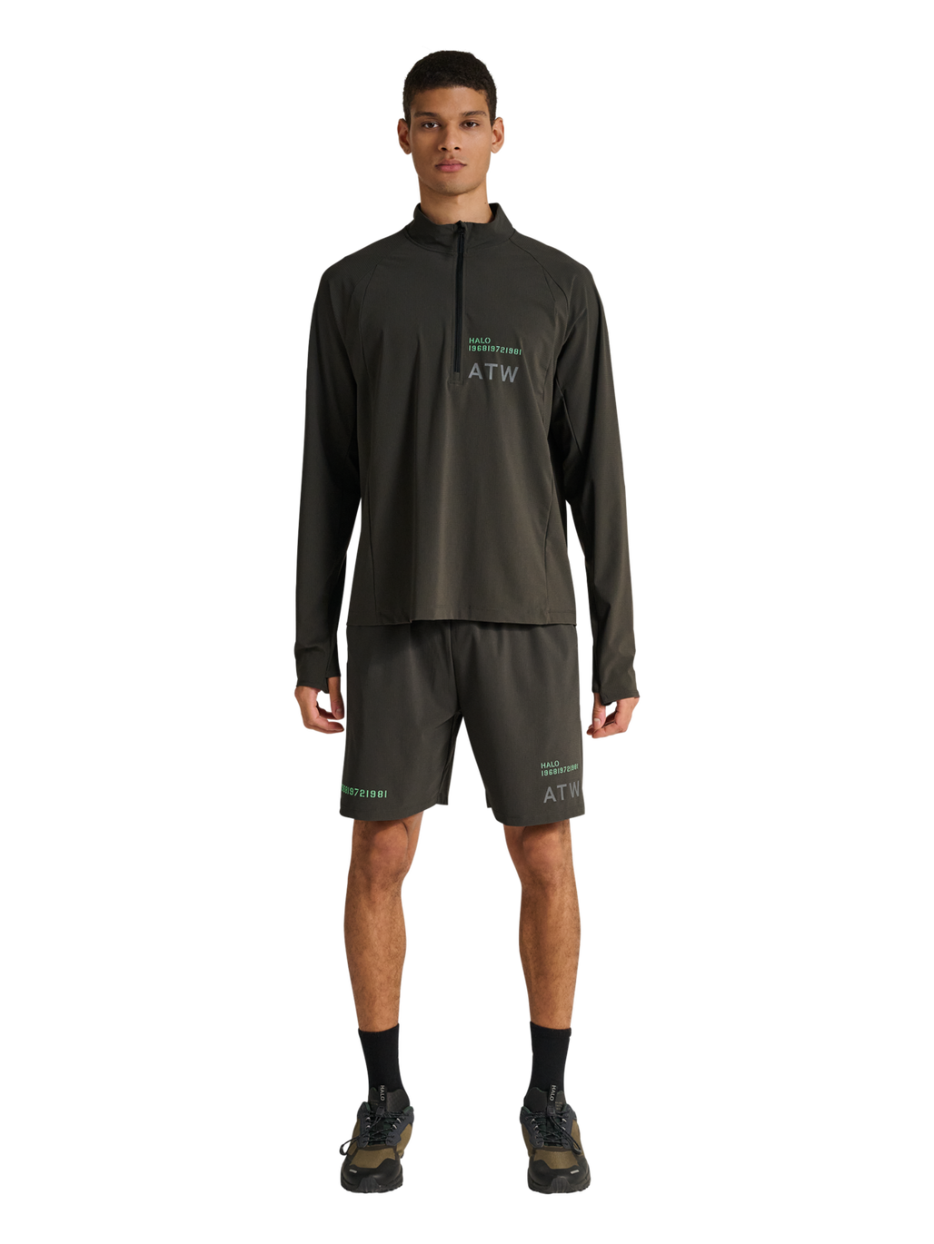 HALO AIR SHORTS, RAVEN, model