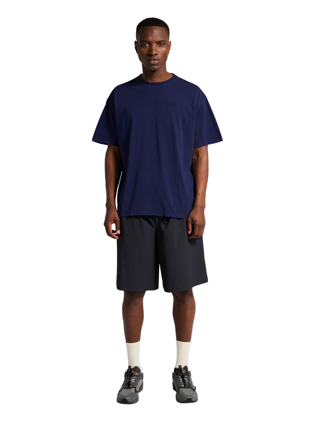 HALO LOGO T-SHIRT 2.0, ASTRAL AURA, model