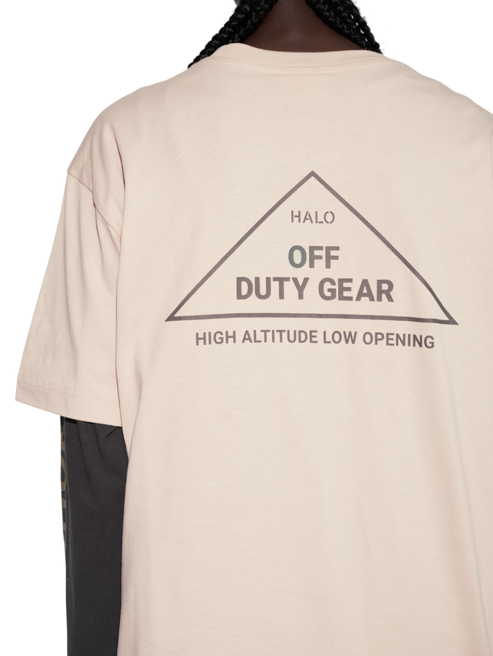 HALO ALTITUDE T-SHIRT, OYSTER GRAY, model