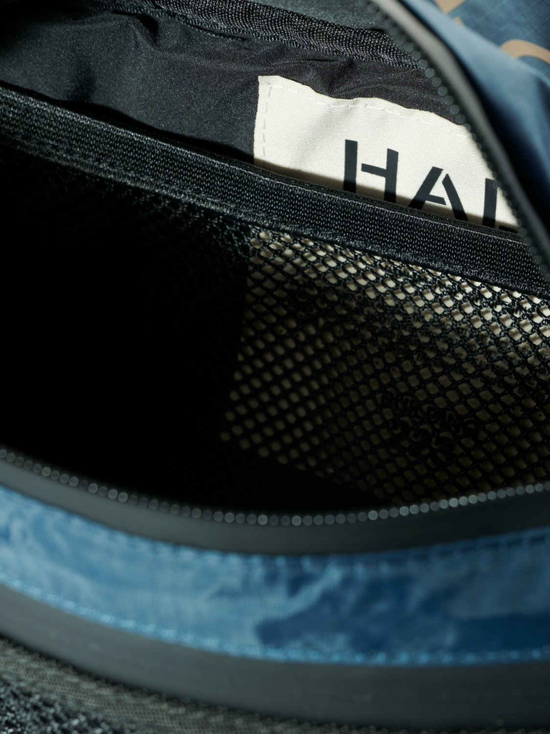 HALO CROSSBODY BAG, BLUE NIGHTS, packshot