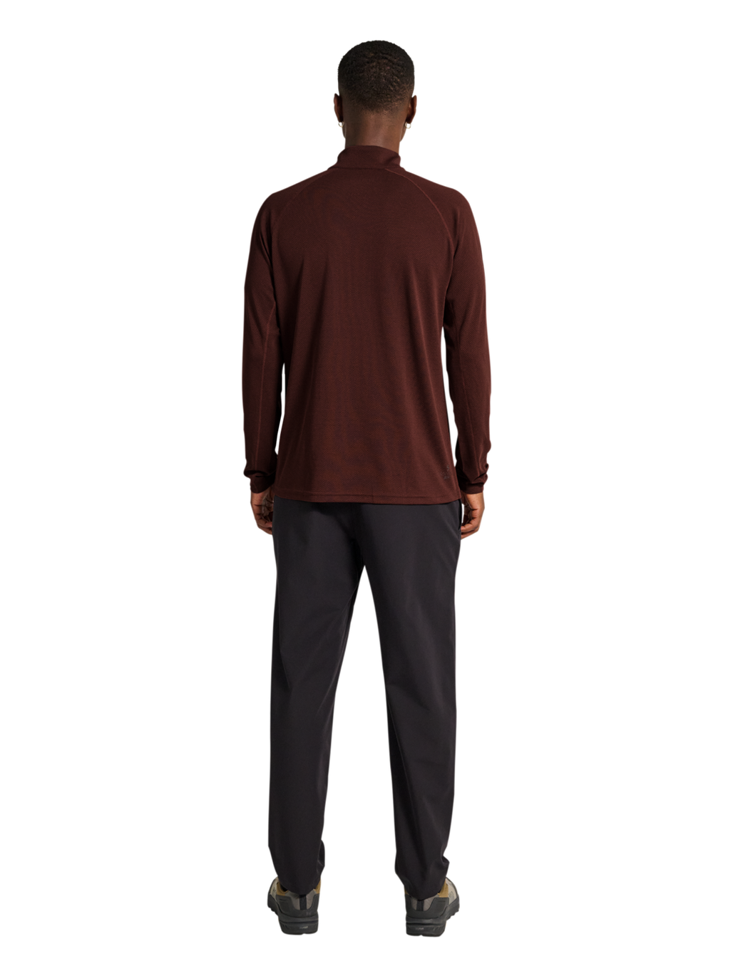 HALO SORONA HALF ZIP, BITTER CHOCOLATE, model
