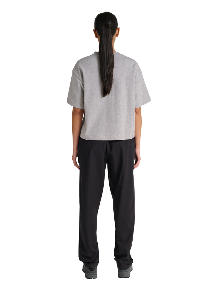 HALO WOMEN LOGO T-SHIRT, LIGHT GREY MELANGE, model