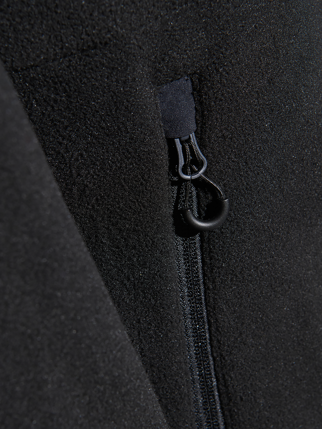 HALO PANELED FLEECE JACKET, BLACK, packshot