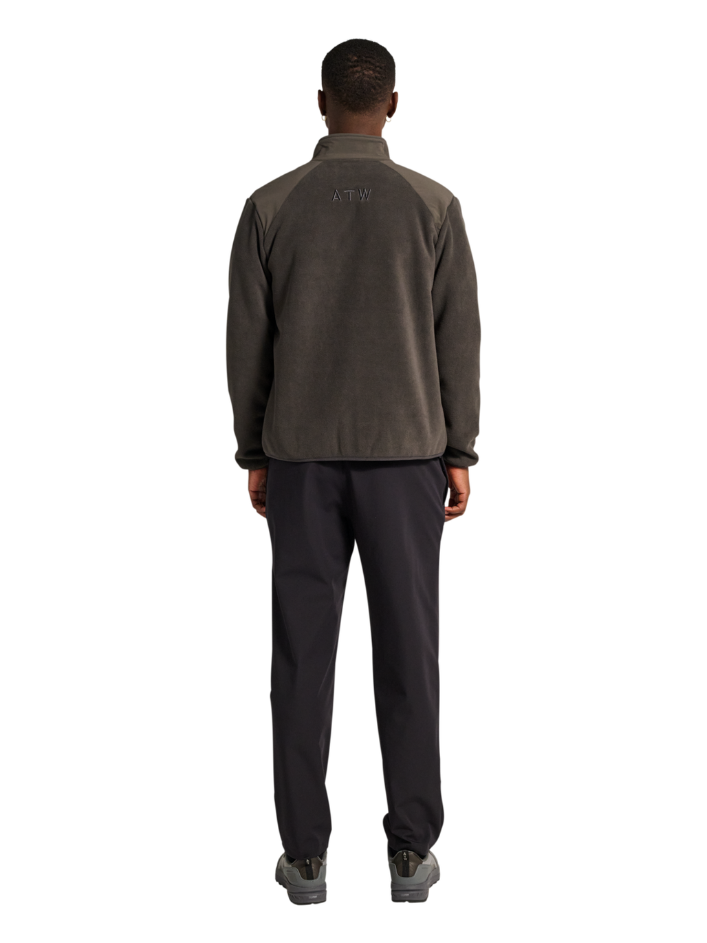 HALO PANELED FLEECE JACKET, RAVEN, model
