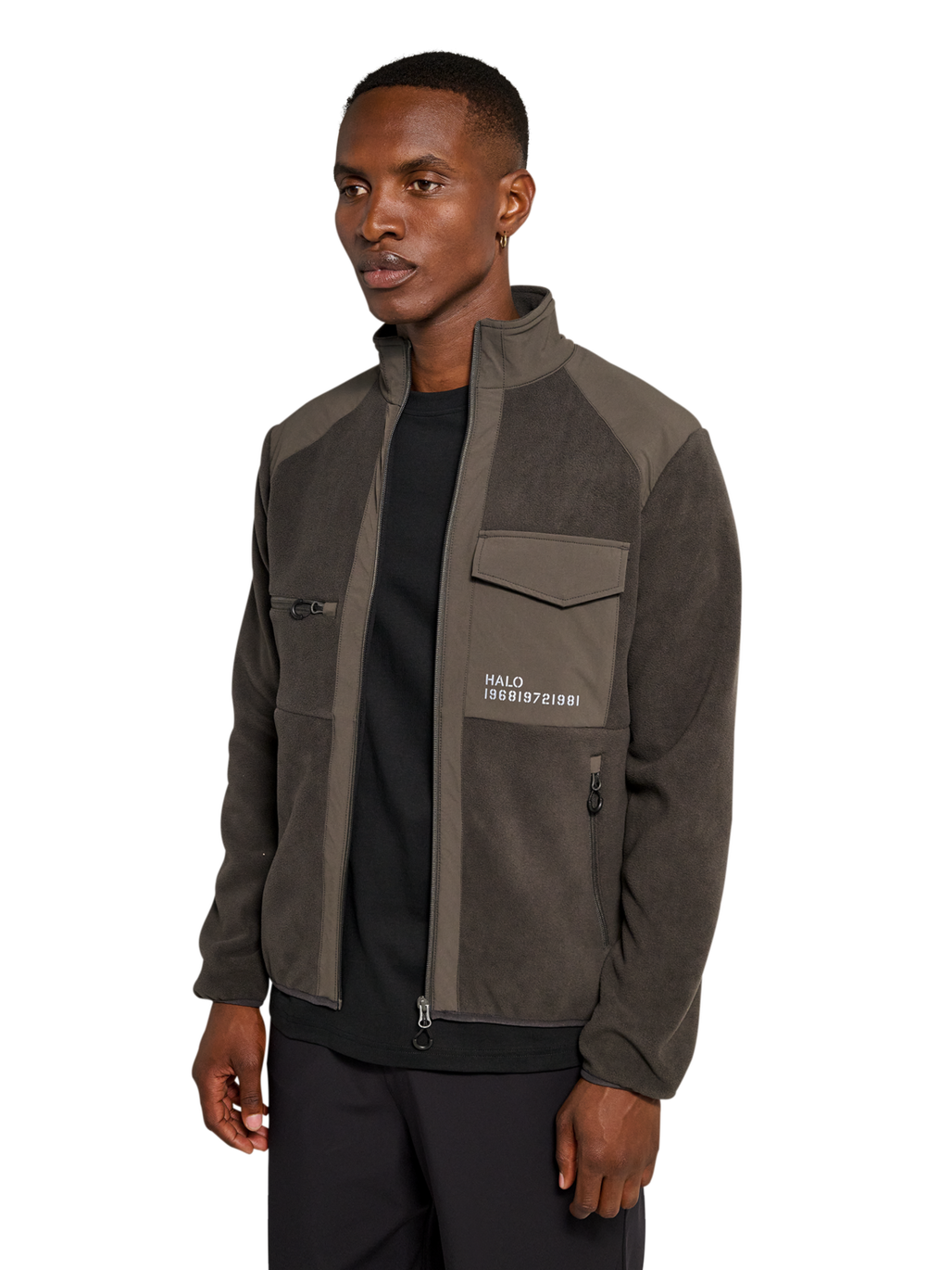 HALO PANELED FLEECE JACKET, RAVEN, model