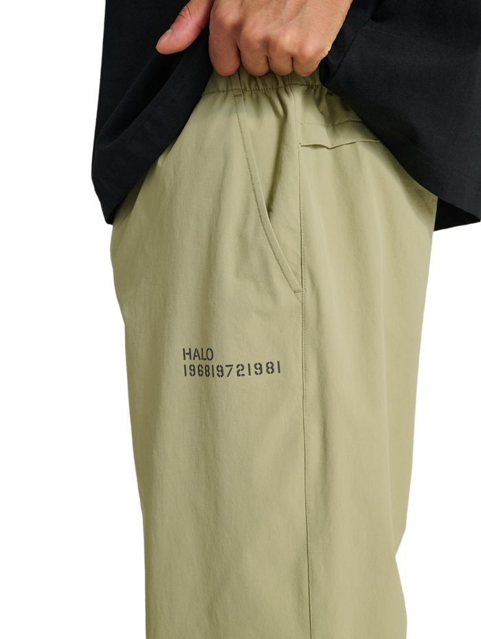 HALO TACTICAL PANTS, ELM, model