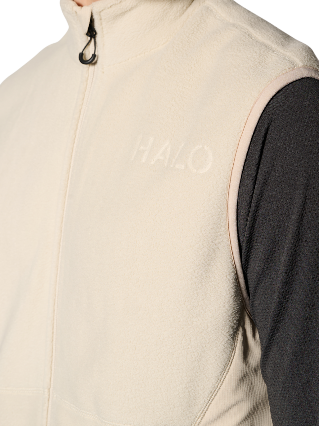 HALO ATW TEDDY FLEECE VEST, OYSTER GRAY, model