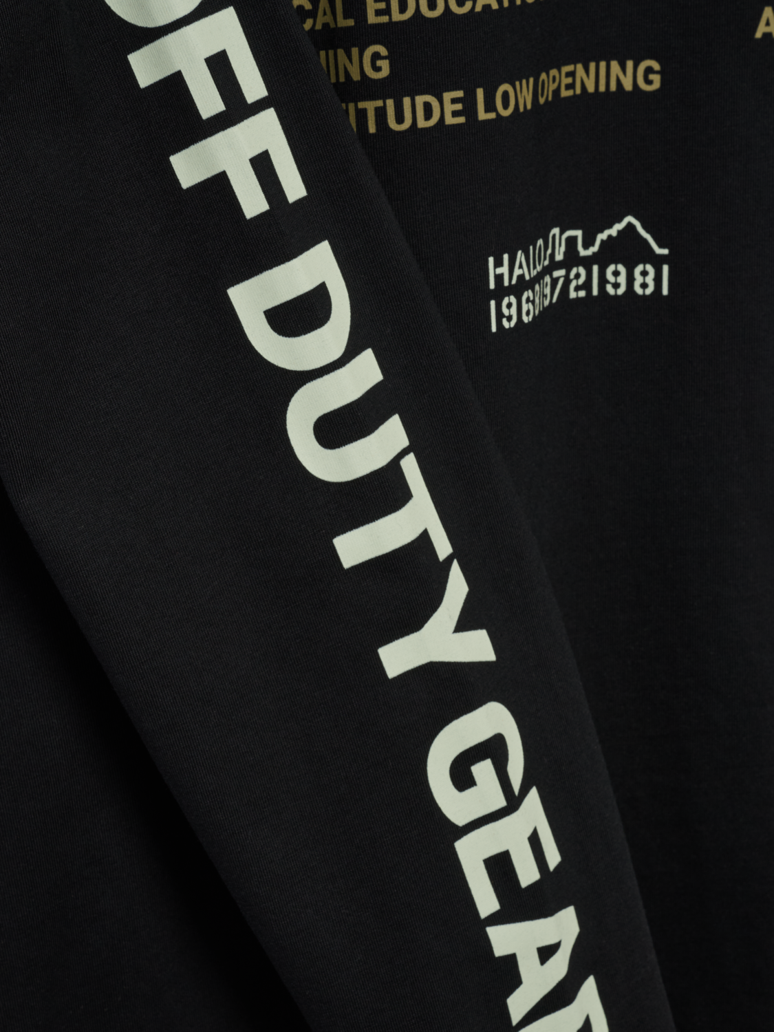 HALO GRAPHIC LS T-SHIRT, BLACK, packshot