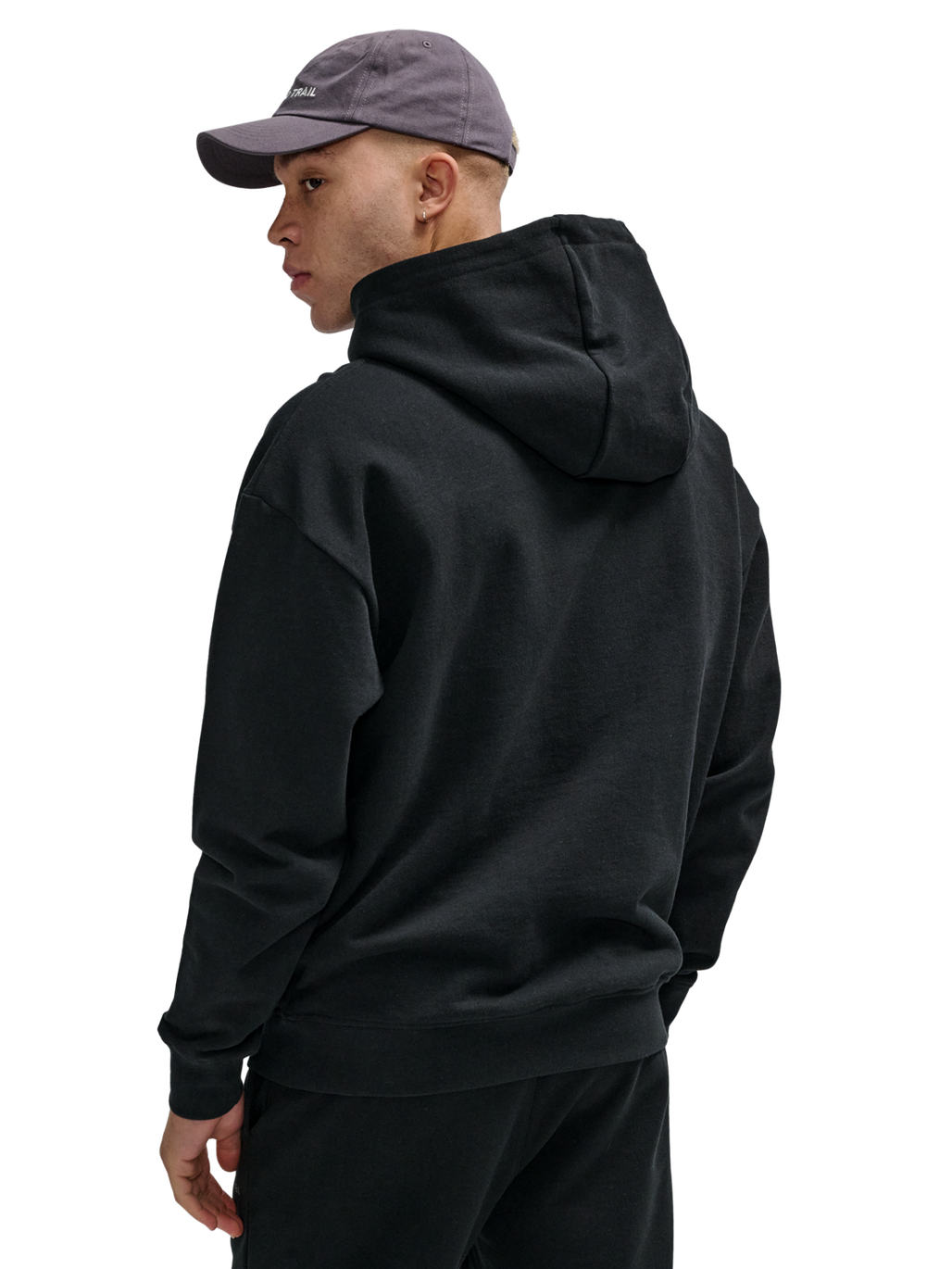 HALO ESSENTIAL HOODIE, BLACK, model