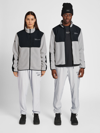 HALO BLOCKED ZIP FLEECE, HARBOR MIST, model