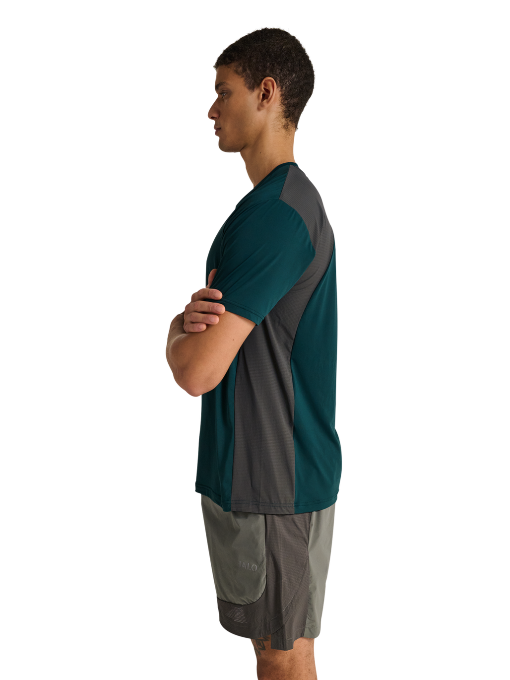 HALO DIVISION T-SHIRT, SEA MOSS, model